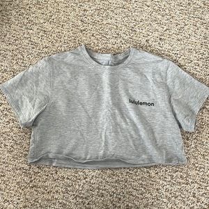 Lululemon Cropped Tee Gray
